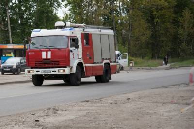 38 пожарных тушили пивной магазин в Туле