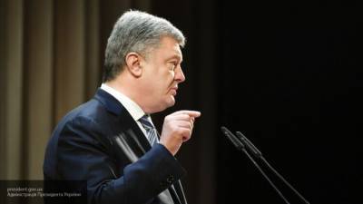 Порошенко раскритиковал Киев за нежелание финансировать армию Украины