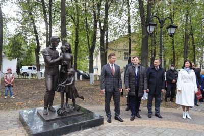 Благоустроенный Сквер родителей в Коврове открыли в День города