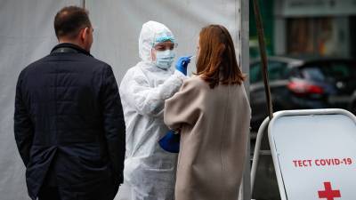 13 человек с коронавирусом скончались в Москве за текущие сутки