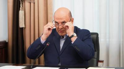 Мишустин выделил более 20 млрд рублей на выплаты медработникам