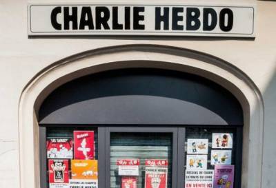 Пять лет спустя: Charlie Hebdo переиздаст карикатуры на пророка Мухаммеда