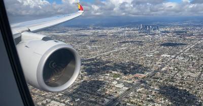Пилоты заметили над Лос-Анджелесом человека с реактивным ранцем