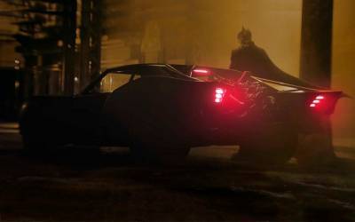 Стало известно, как будет выглядеть Бэтмобиль из нового фильма о Бэтмене (ВИДЕО)