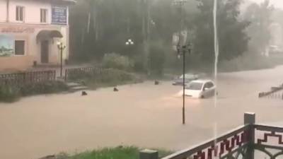Хабаровск в опасности: уровень воды в Амуре превысил отметку неблагоприятного явления