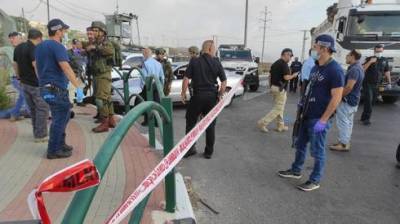 Подозрение на теракт: двух израильтян сбила палестинская машина