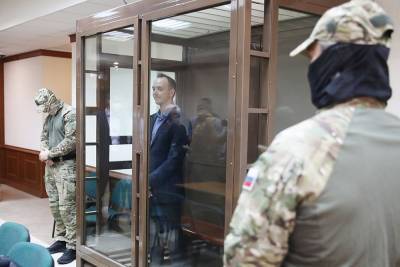 Суд закрыл от слушателей заседание по продлению ареста Ивана Сафронова