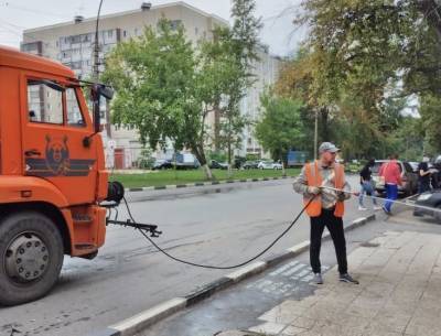 102 остановочных павильона дезинфицируют в Ульяновске