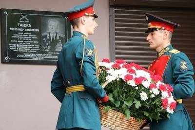 В военной академии в Смоленске открыли мемориальную доску ее первому начальнику