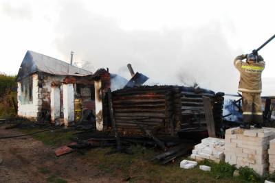 55-летний мужчина сгорел вместе с домом в Чувашии