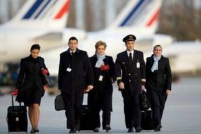 Стало известно, сколько сотрудников авиакомпаний потеряли работу из-за пандемии коронавируса