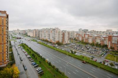 На Богатырском проспекте в Петербурге перекроют движение до октября