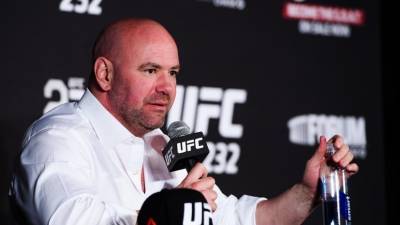 Глава UFC заявил о готовности устроить бой Джонcа с Леснаром