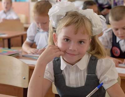 Стало известно, как российские школы будут совмещать учебу с выборами