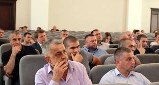 Половина депутатов парламента Южной Осетии объявила бойкот