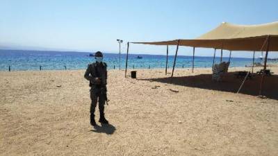 ЧП в Эйлате: подозрение на диверсию, задержан приплывший к берегу иорданец