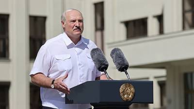 Песков заявил, что Лукашенко не согласует с Путиным заявления о внешней угрозе