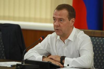 Медведев заявил о деградации отношений России и США в последние годы