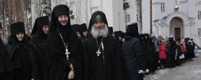 Более 150 монахинь не покидают Среднеуральский женский монастырь