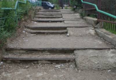 "Ухтаспецавтодор" не справляется с ремонтом всех пешеходных лестниц в городе