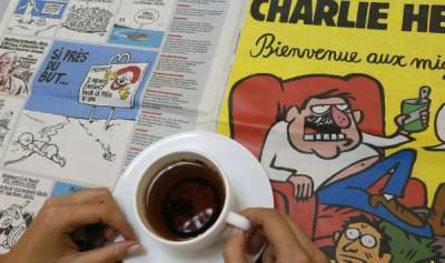 Шутка, повторенная дважды: Charlie Hebdo снова высмеивает пророка