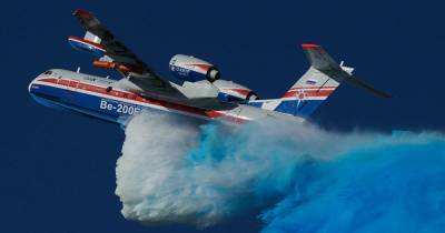 МЧС направило самолет Бе-200 на тушение пожара в Ростовской области