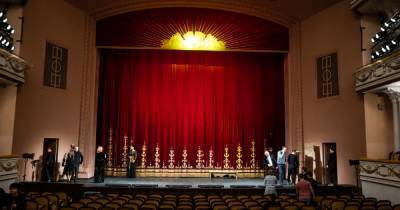 Ермак назвал дату открытия в регионе концертных залов и театров