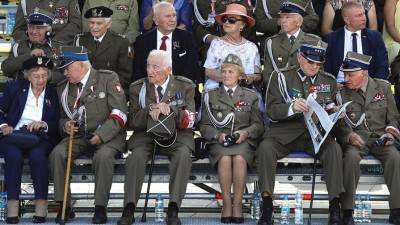 Путин расширил круг получателей выплат к 75-летию Победы