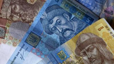 На Украине лишат статуса денег старые гривны и монеты в 25 копеек