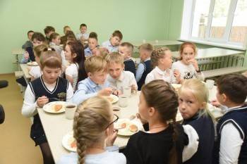 19 тыс. школьников обеспечили бесплатным горячим питанием в Вологде