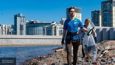 Челябинские волонтеры в формате квеста навели чистоту у берегов водоемов
