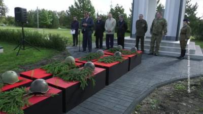 Останки 151 красноармейца перезахоронили в эстонском Маарду