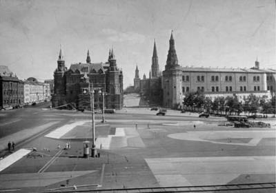 Как «прятали» Кремль и другие значимые постройки Москвы во время Второй мировой войны