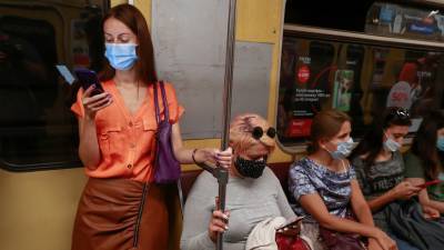На Украине за сутки выявили 2966 новых случаев коронавируса