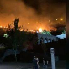 Пожар, вспыхнувший близ Матенадарана, потушен