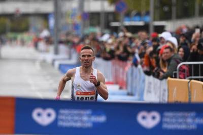 Владимир Никитин - Победитель дистанции 10 км Московского марафона установил рекорд - m24.ru