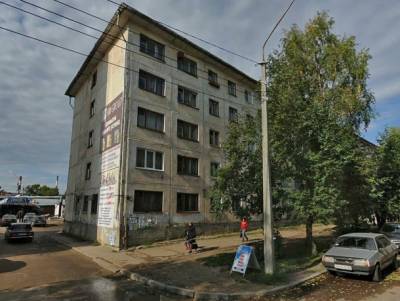 Управляющую компанию в Сыктывкаре обязали откачать нечистоты из подвала жилого дома