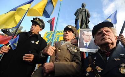 Страна (Украина): деды зиговали. Зачем депутаты Рады предлагают отпраздновать в 2021 году юбилей акта союза с Гитлером