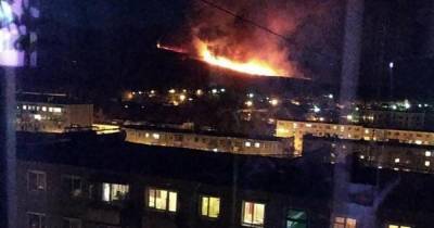 Семь очагов лесных пожаров вспыхнули рядом с поселками на Колыме