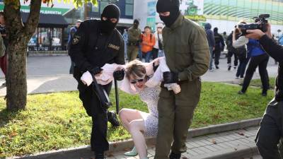 Протесты в Беларуси: милиция вновь задерживает демонстрантов