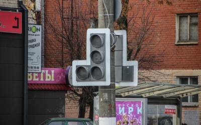 В Твери установят новые светофоры и дорожные ограждения