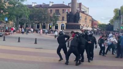 В Бресте произошли столкновения и протестующих