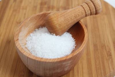 Британские медики рассказали об опасности отказа от пищевой соли