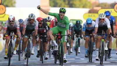 Беннет одержал победу на 21-м этапе «Тур де Франс»