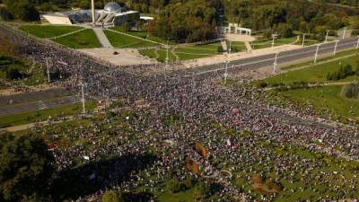 На "Марш справедливости" в Минске вышло 100 тыс. человек