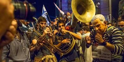 Беспокойный вечер митингов: попытка наезда в Иерусалиме и «автопробег протеста» в Кейсарии