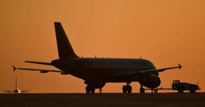 Авиадебошир откусил кусок уха пассажиру рейса Британия-Испания