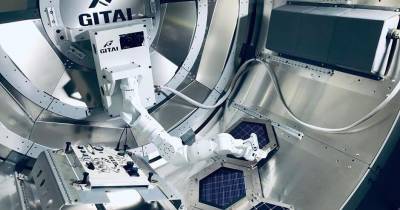 Частная компания впервые представила робота для работы на МКС