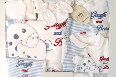 Почти 10 тысяч семей в Тверской области получили подарки для новорождённых