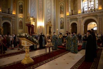 Православные верующие сегодня отмечают Рождество Пресвятой Богородицы